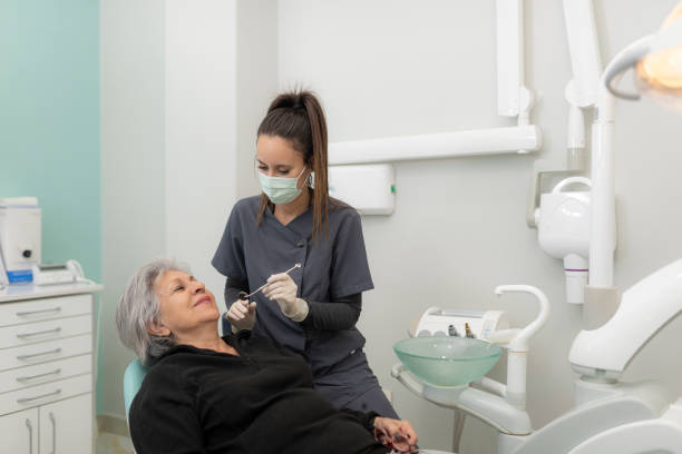 Best Emergency Tooth Extraction  in Spring Lake Park, MN